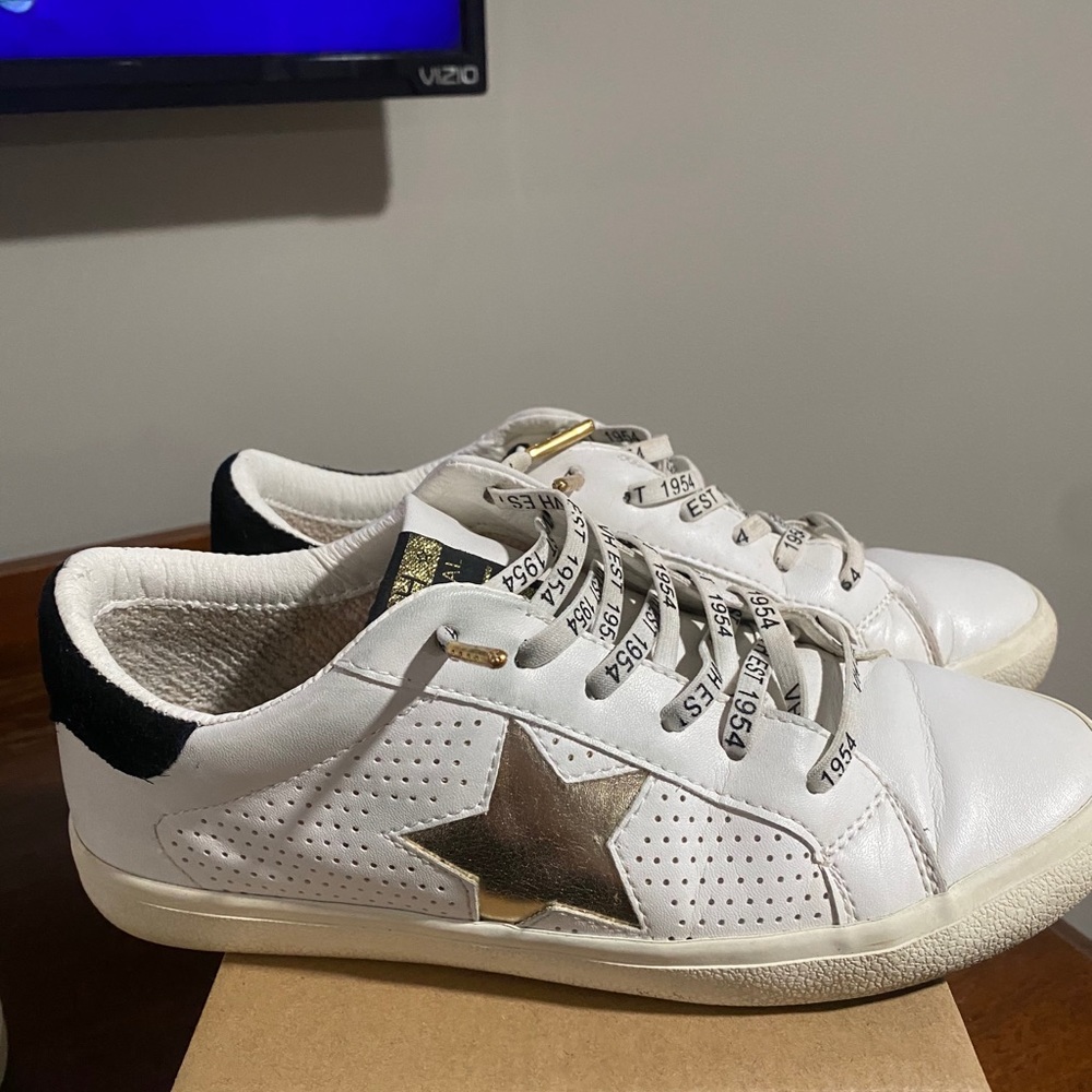 Vintage Havana Sneakers